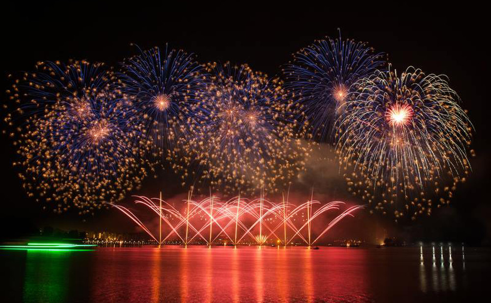 Feu d’artifice Eurodrop – Feux d’artifice dans l’Aisne (02)